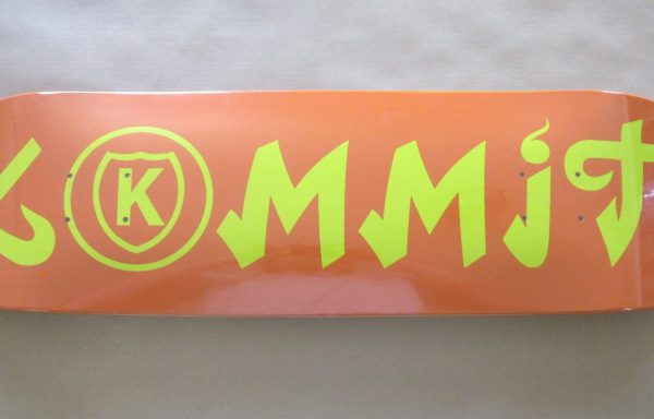 Kommit 8.50 inch orange deck yellow lettering