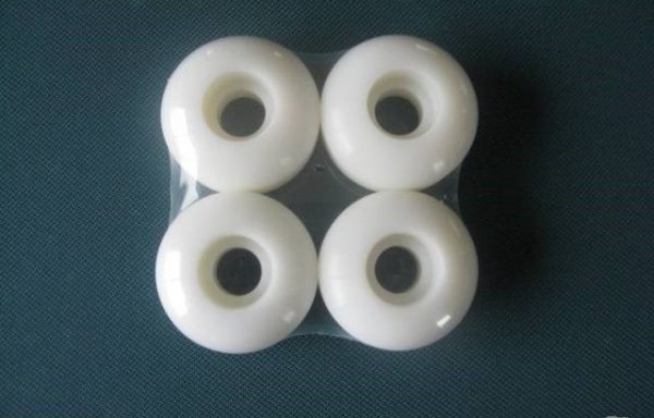 Urethane skate wheels 50mm x 30mm (white)